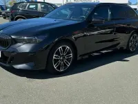 Gebraucht BMW 520 M Sport 197 PS (144 kW) 2025 Schwarz Kombi