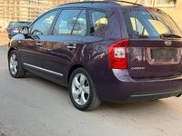 Gebraucht Kia Carens 140 PS (102 kW) 2008 Violet Van / Kleinbus