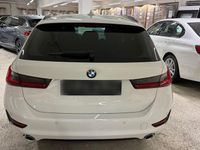 Gebraucht BMW 320 Performance 190 PS (139 kW) 2022 Weiß Kombi