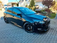 Usado Ford Focus ST-Line 182 CV (133 kW) 2018 Negro Berlina