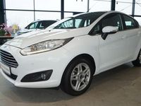 Gebraucht Ford Fiesta Titanium 105 PS (77 kW) 2013 Weiss Kleinwagen