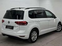 Gebraucht VW Touran 210 PS (154 kW) 2023 Weiß Van / Kleinbus