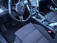 Gebraucht VW Passat 150 PS (110 kW) 2018 Blau Kombi
