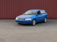 Gebraucht Volvo V40 122 PS (89 kW) 2002 Blau Kombi