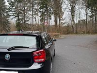 Gebraucht BMW 114 102 PS (75 kW) 2014 Schwarz Kleinwagen