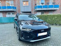 Gebraucht Ford Focus Active X 155 PS (114 kW) 2023 Schwarz Kombi