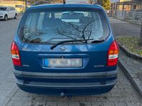 Gebraucht Opel Zafira 125 PS (91 kW) 2002 Blau Van / Kleinbus