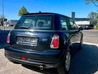 Used Mini Cooper 90 HP (66 kW) 2006 Black Hatchback