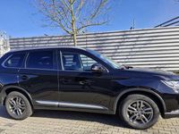 Używany Mitsubishi Outlander Active 150 KM (110 kW) 2019 Czarny SUV