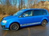 gebraucht VW Touran 1.6 FSI Highline Highline