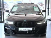 Gebraucht BMW 545e M Sport 394 PS (289 kW) 2023 Schwarz Limousine