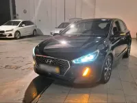 Gebraucht Hyundai i30 Premium 140 PS (102 kW) 2018 Schwarz Kombi