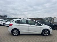 Gebraucht BMW 218 Active Tourer Advantage 150 PS (110 kW) 2018 Weiß Van / Kleinbus
