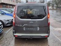 Gebraucht Ford Tourneo Connect Titanium 101 PS (74 kW) 2015 Grau Van / Kleinbus
