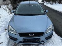 Gebraucht Ford Focus Titanium 109 PS (80 kW) 2006 Silber Limousine