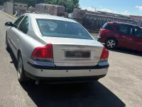 Gebraucht Volvo S60 140 PS (102 kW) 2002 Silber Limousine