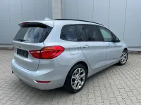 Gebraucht BMW 218 136 PS (100 kW) 2017 Glaciersilber metallic Van / Kleinbus