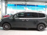 Gebraucht VW Sharan Comfortline 140 PS (102 kW) 2015 Uranograu Van / Kleinbus