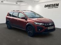 Gebraucht Dacia Jogger Expression 141 PS (103 kW) 2022 Gruen Van / Kleinbus
