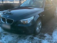 Second-hand BMW 525 219 CP (161 kW) 2005 Albastru Berlinǎ