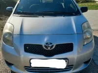 Gebraucht Toyota Yaris 69 PS (50 kW) 2009 Silber Kleinwagen
