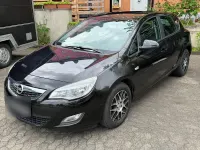 Gebraucht Opel Astra 115 PS (84 kW) 2010 Schwarz Limousine