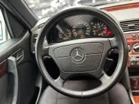 Gebraucht Mercedes C220 Elegance 125 PS (91 kW) 1999 Silber Limousine