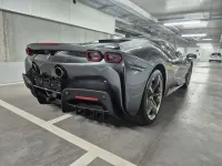 Gebraucht Ferrari SF90 999 PS (734 kW) 2021 Grau