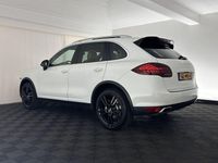 Second-hand Porsche Cayenne Platinum Edition 245 CP (180 kW) 2014 Alb SUV