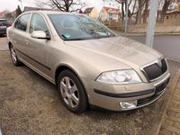 Gebraucht Skoda Octavia Elegance 116 PS (85 kW) 2005 Beige Limousine