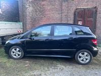 Gebraucht Mercedes B200 140 PS (102 kW) 2009 Schwarz Van / Kleinbus