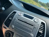 Gebraucht Hyundai i20 77 PS (56 kW) 2012 Schwarz Kleinwagen