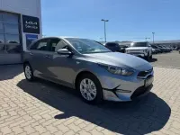 Neu Kia Ceed Comfort 140 PS (102 kW) 2026 Silber Kleinwagen