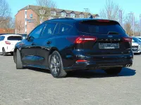 Gebraucht Ford Focus ST-Line 125 PS (91 kW) 2024 Schwarz Limousine