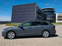 Gebraucht VW Golf VIII Comfortline 150 PS (110 kW) 2021 Grau Kombi