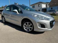 Gebraucht Peugeot 308 120 PS (88 kW) 2012 Silber Limousine