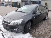 Gebraucht Opel Astra 140 PS (102 kW) 2012 Grau Kombi
