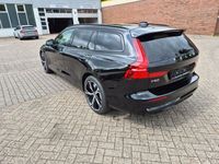 Gebraucht Volvo V60 Plus 455 PS (334 kW) 2025 Schwarz Kombi