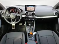 Neu Audi Q2 Advanced Plus 190 PS (139 kW) 2026 Silber SUV