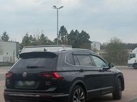 Gebraucht VW Tiguan Allspace R-line 150 PS (110 kW) 2021 Schwarz SUV