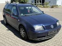 Gebraucht VW Bora Trendline 131 PS (96 kW) 2009 Blau Kombi
