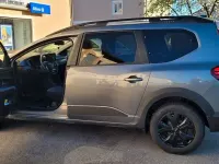 Gebraucht Dacia Jogger Extreme 110 PS (80 kW) 2025 Grün Van / Kleinbus