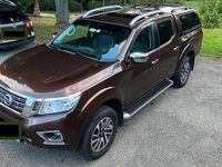 Gebraucht Nissan Navara Tekna 190 PS (139 kW) 2017 Braun Pickup