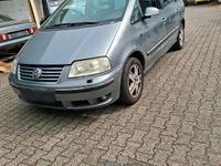 Gebraucht VW Sharan 131 PS (96 kW) 2005 Silber Van / Kleinbus