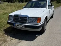 Gebraucht Mercedes 200 75 PS (55 kW) 1992 Weiß Limousine