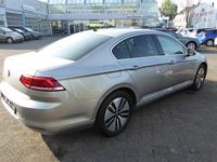 Gebraucht VW Passat Comfortline 150 PS (110 kW) 2017 Silber Limousine