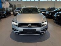 Gebraucht VW Passat Business 150 PS (110 kW) 2023 Silber Kombi