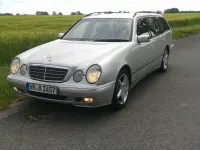 Gebraucht Mercedes E240 177 PS (130 kW) 2000 Silber Kombi