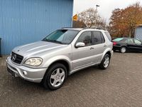 Gebraucht Mercedes ML500 292 PS (214 kW) 2003 Silber SUV
