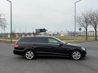 Gebraucht Mercedes E200 Avantgarde 184 PS (135 kW) 2010 Schwarz Kombi